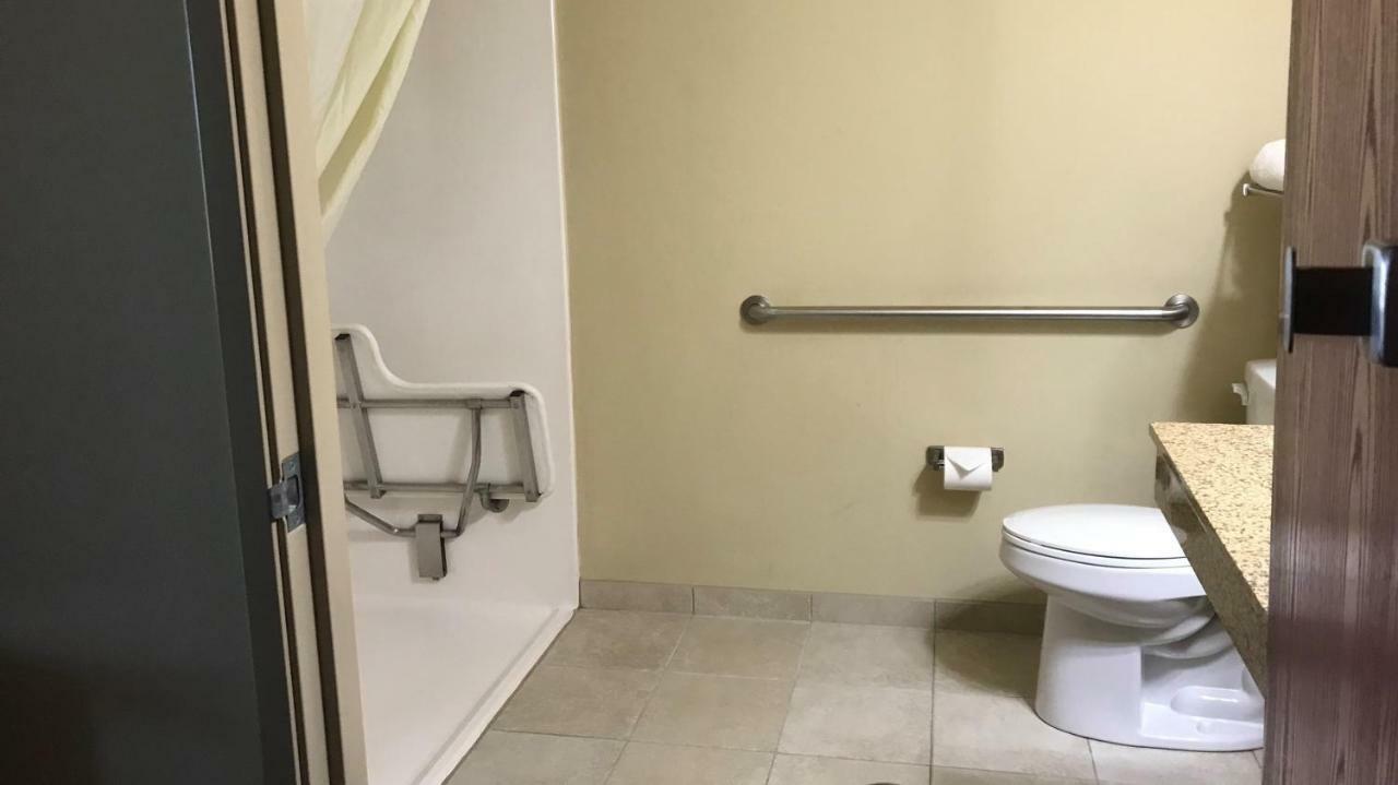 Cobblestone Inn & Suites - Vinton, Ia Εξωτερικό φωτογραφία