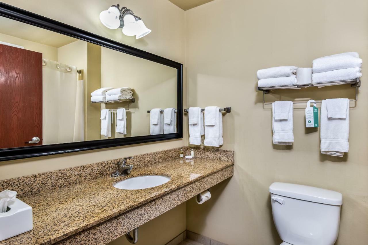 Cobblestone Inn & Suites - Vinton, Ia Εξωτερικό φωτογραφία